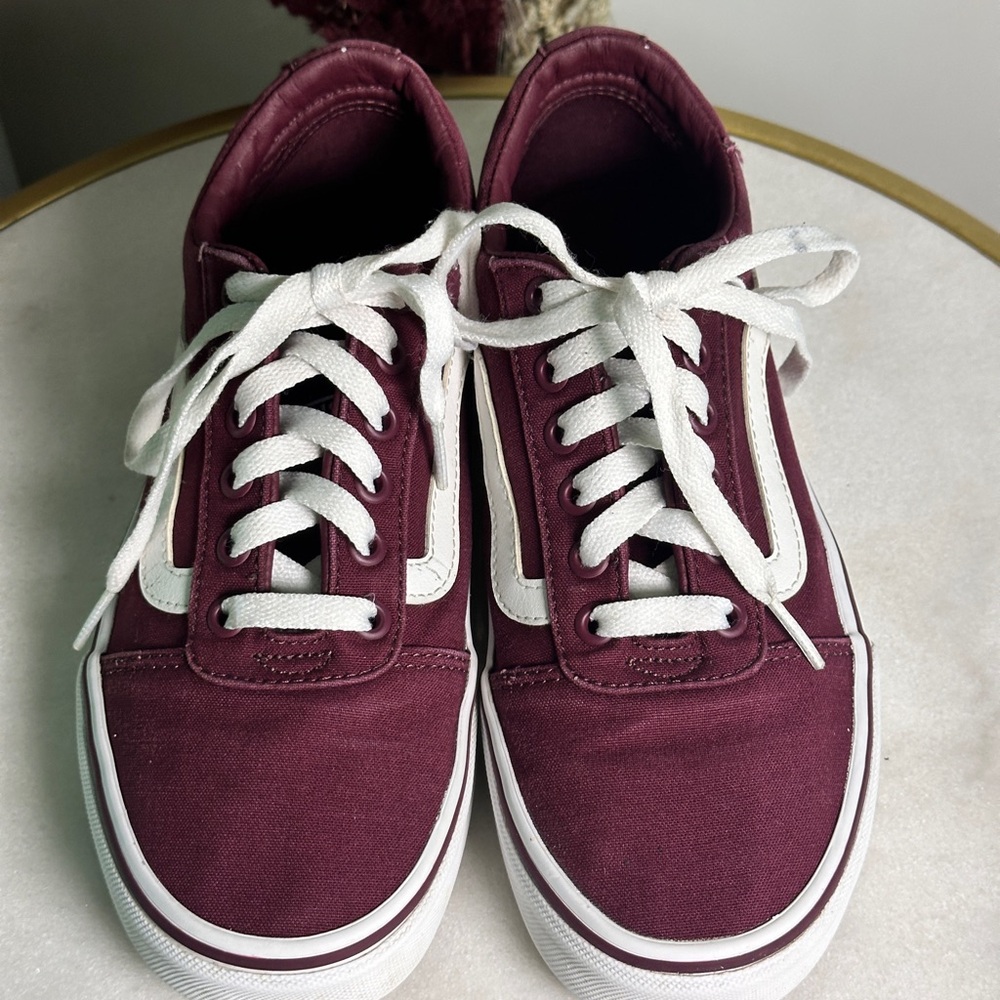 Women’s Vans Ward Canvas Burgundy Sneaker Skate Shoes size 7.5 - Picture 2 of 6